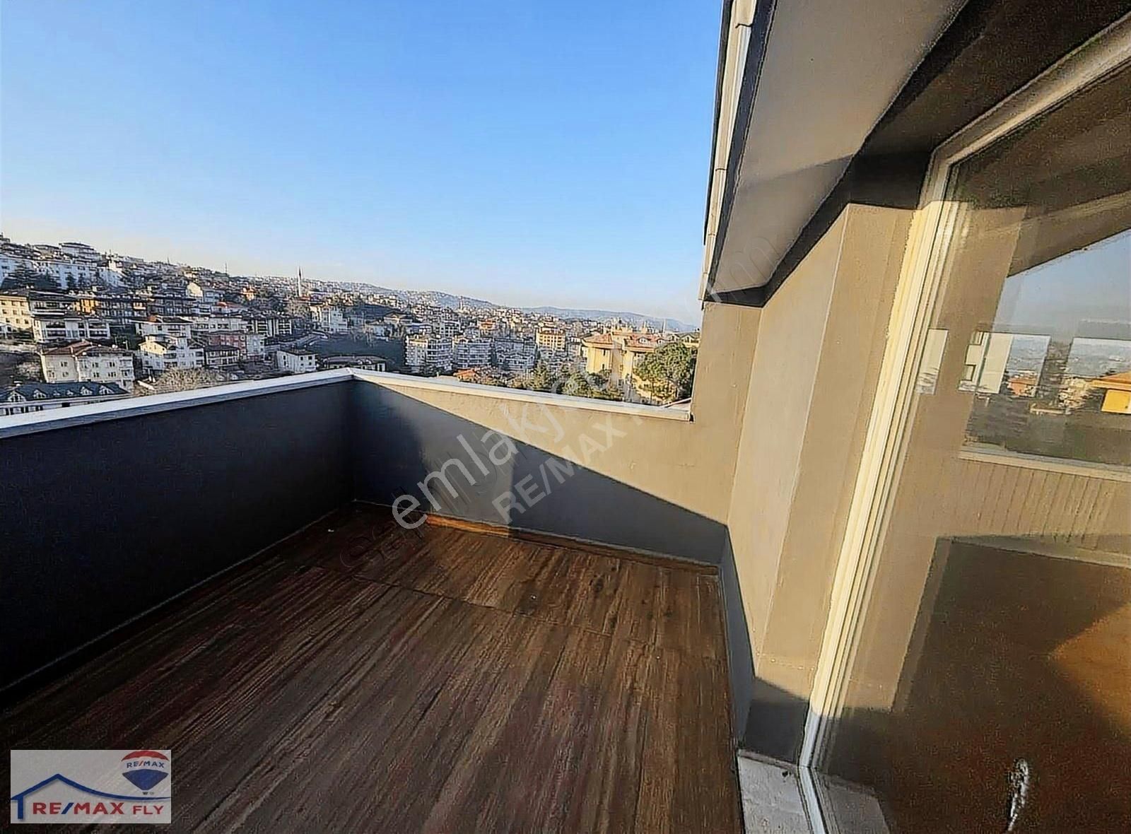 Tarabya Ferahevler'de Butik Sitede Boş 6+1 Çatı Dubleksi - Görsel 11