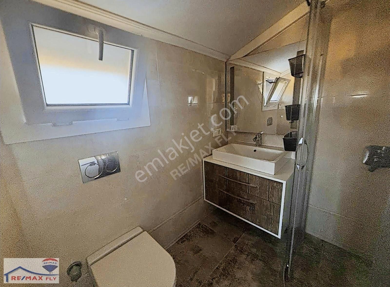 Tarabya Ferahevler'de Butik Sitede Boş 6+1 Çatı Dubleksi - Görsel 23