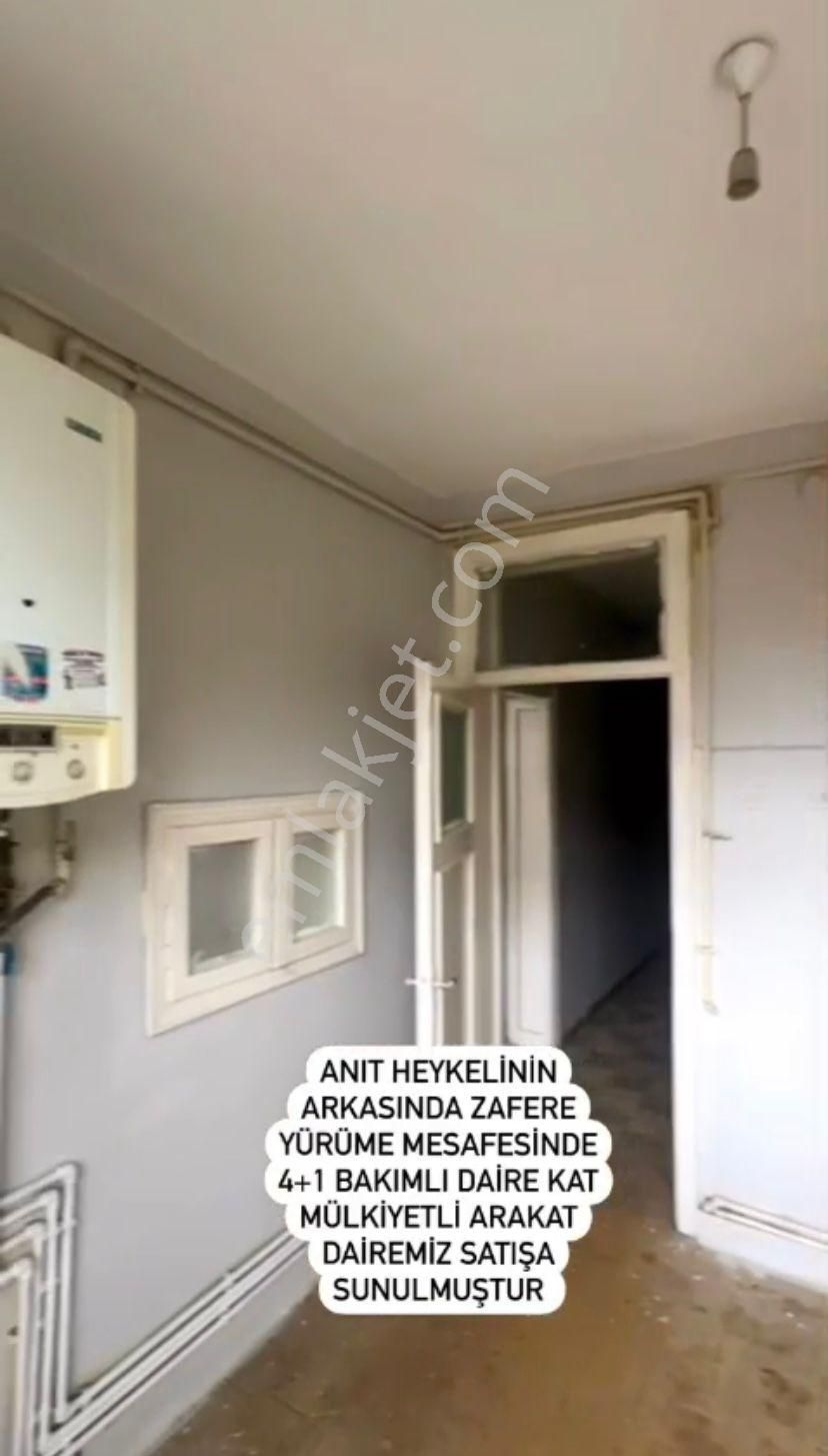 Anıtta Satılık 4+1 150 M2 Ara Kat Bakımlı Daire Kat Mülkiyetli
