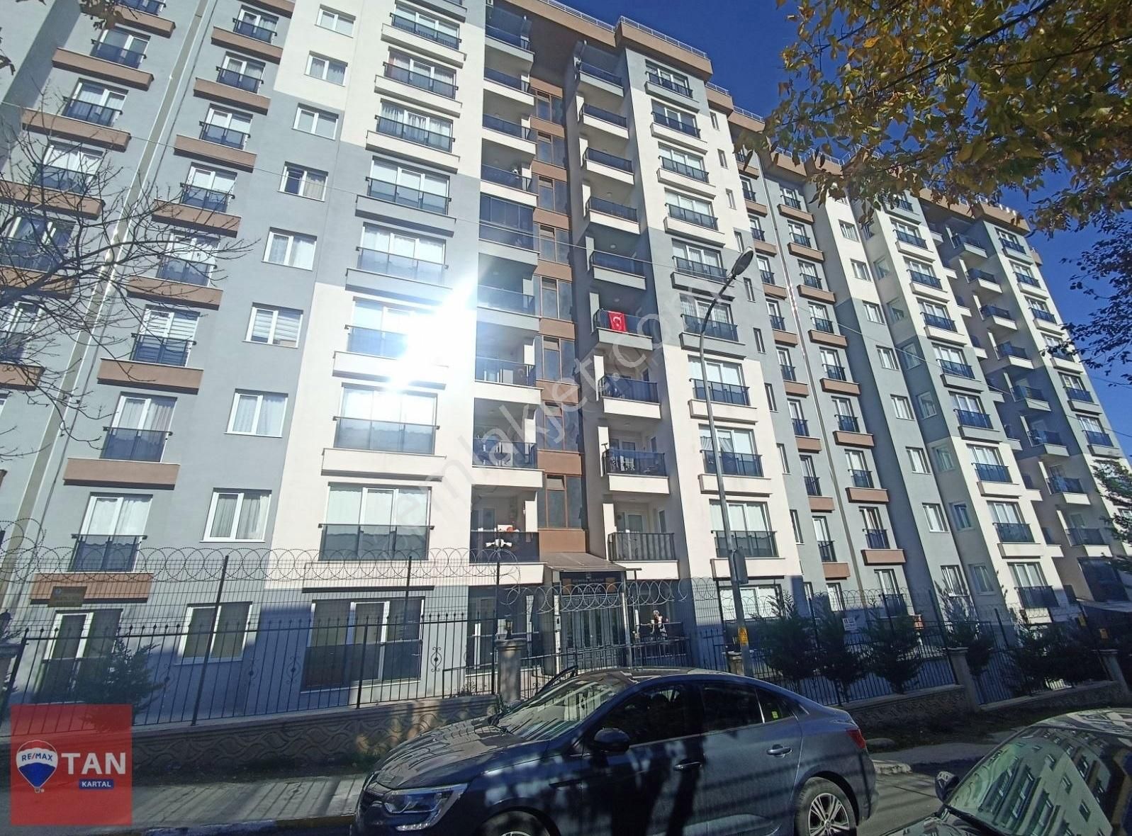 Semra Hanım Konutlarında Satılık 2+1 Daire..