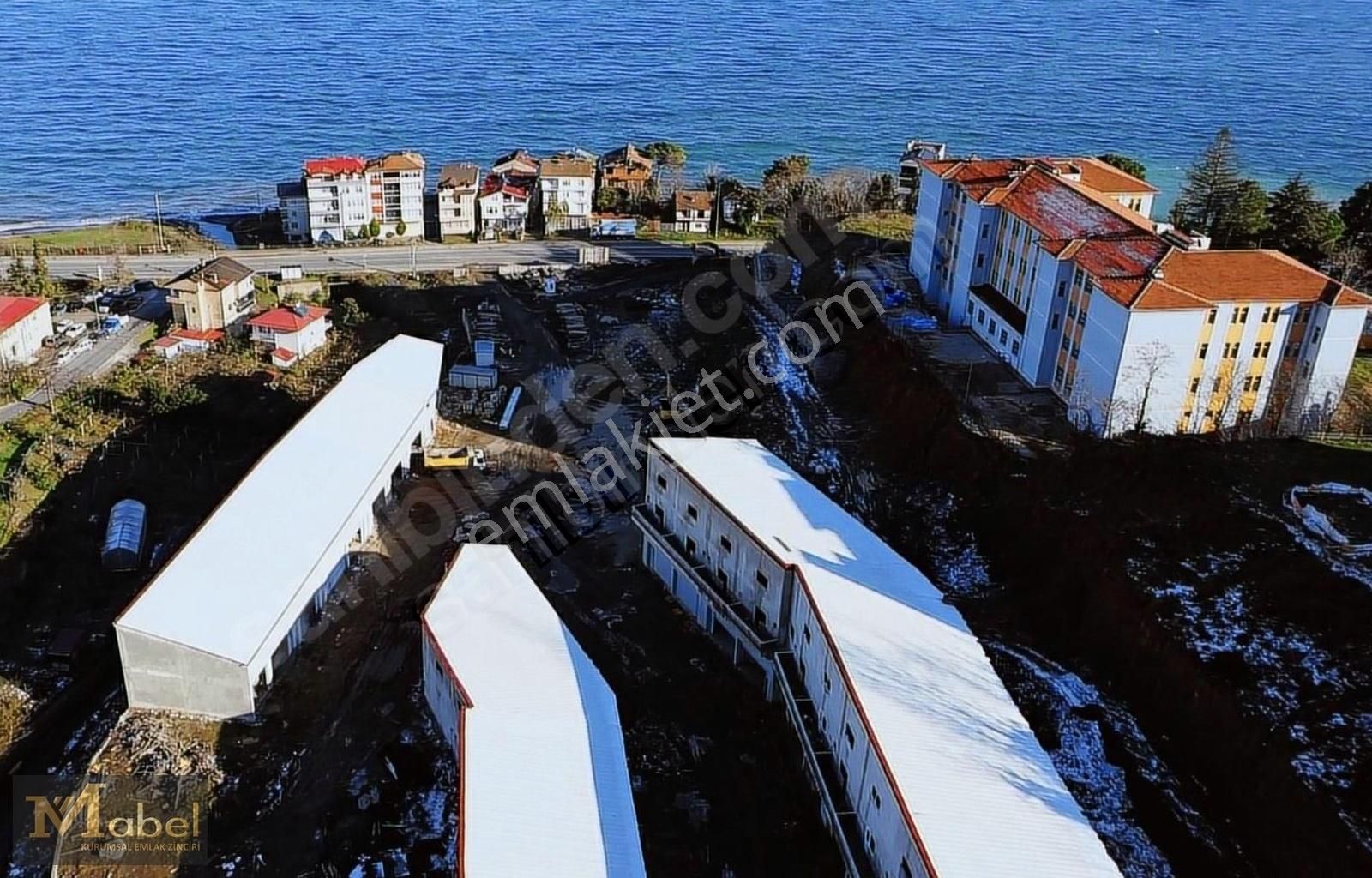 Mabel Gayrimenkul-perşembe Düz Mh.-san.sitesinde, Köşe İş Yeri