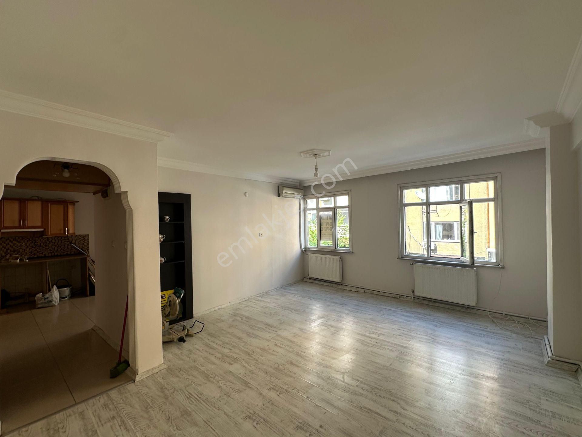 19 Mayıs Cadde'de Önü Açık Kiralık Daire