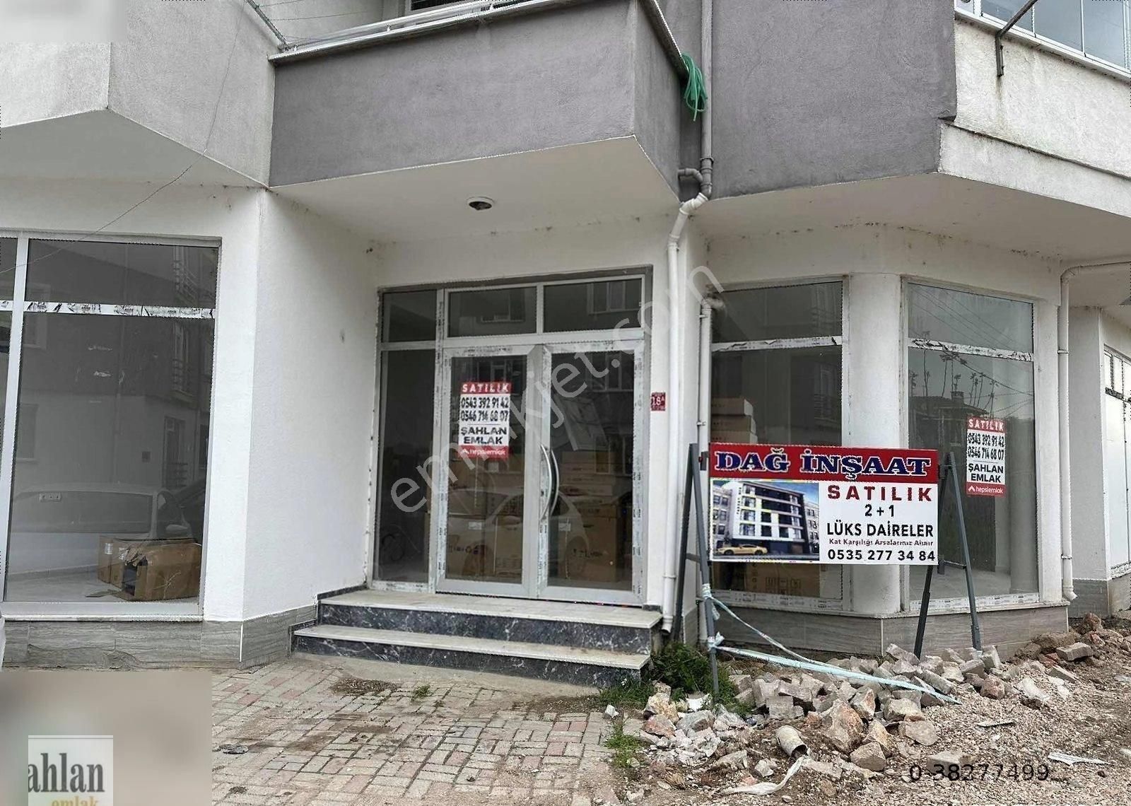 Rüstem Mahallesinde Satılık Dükkan Depo