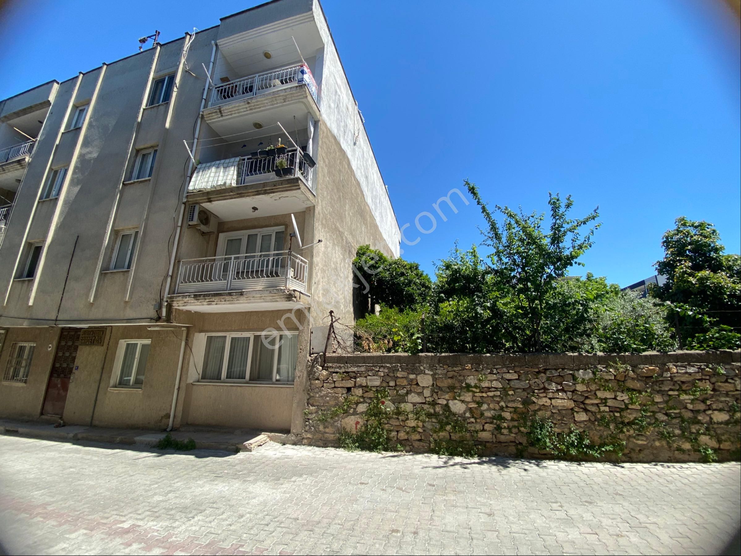 Kuşadası Davutlar Geniş 3+1 Daire