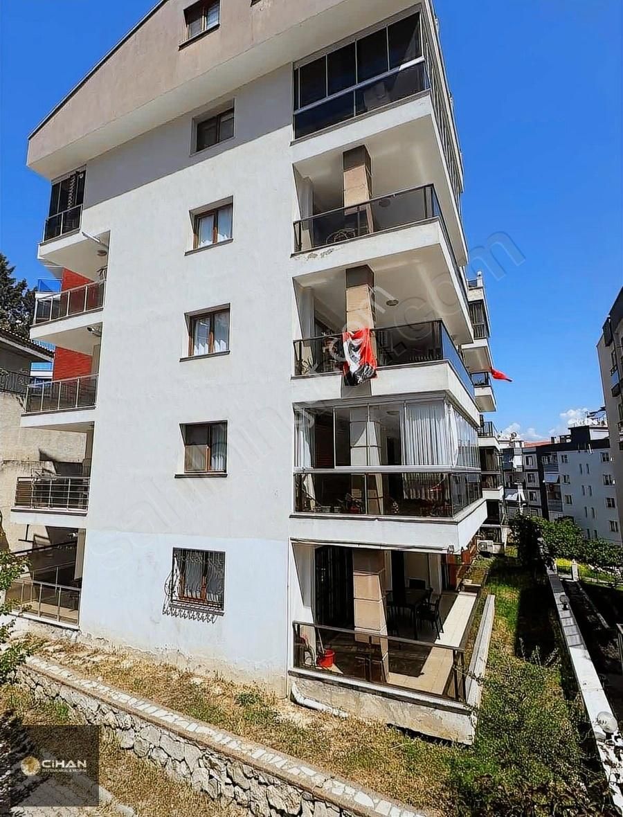 Kuşadası Kadınlar Denizinde 3+1 Daire