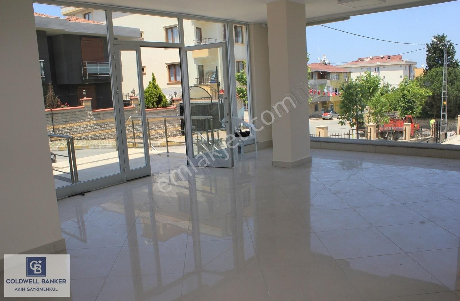 Sancaktepe Yenidoğan Aile Saglık Merkezi Yanında Kiralık Dükkan