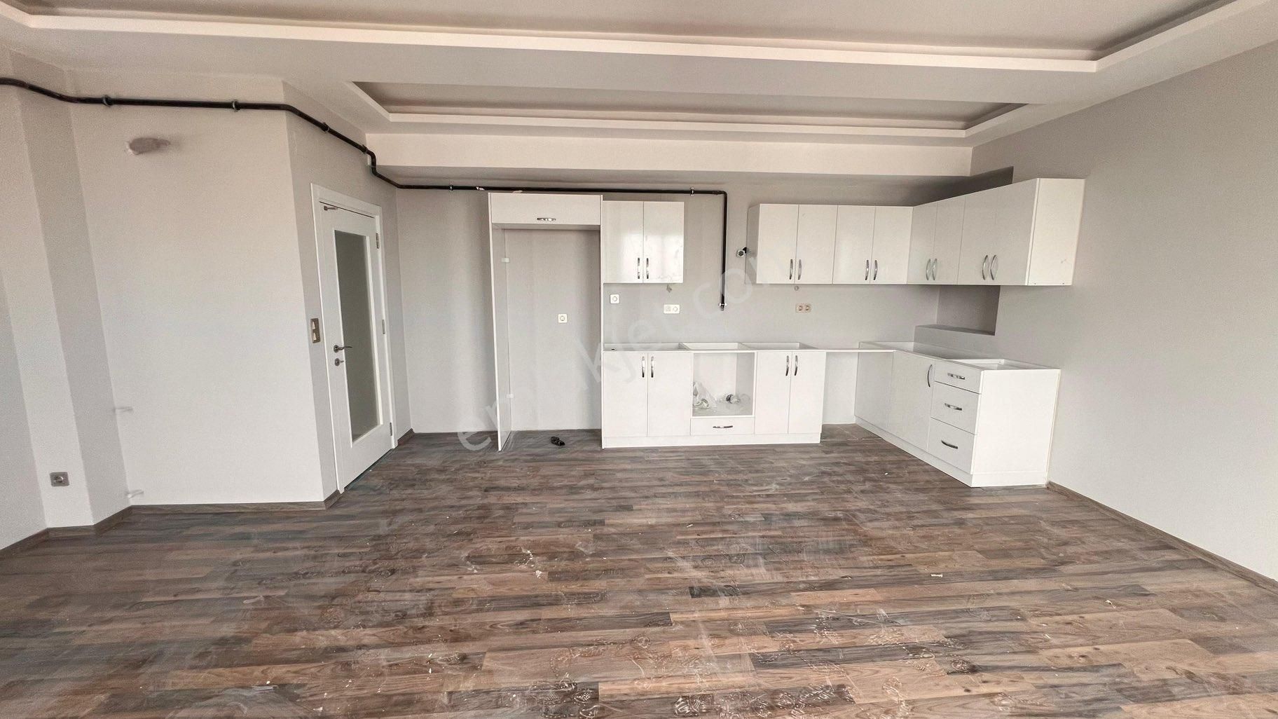 Huzurevleri’nde Panoramik Manzaralı Sıfır 4+1! Mavi Bulvar’da Prestijli Yaşam!