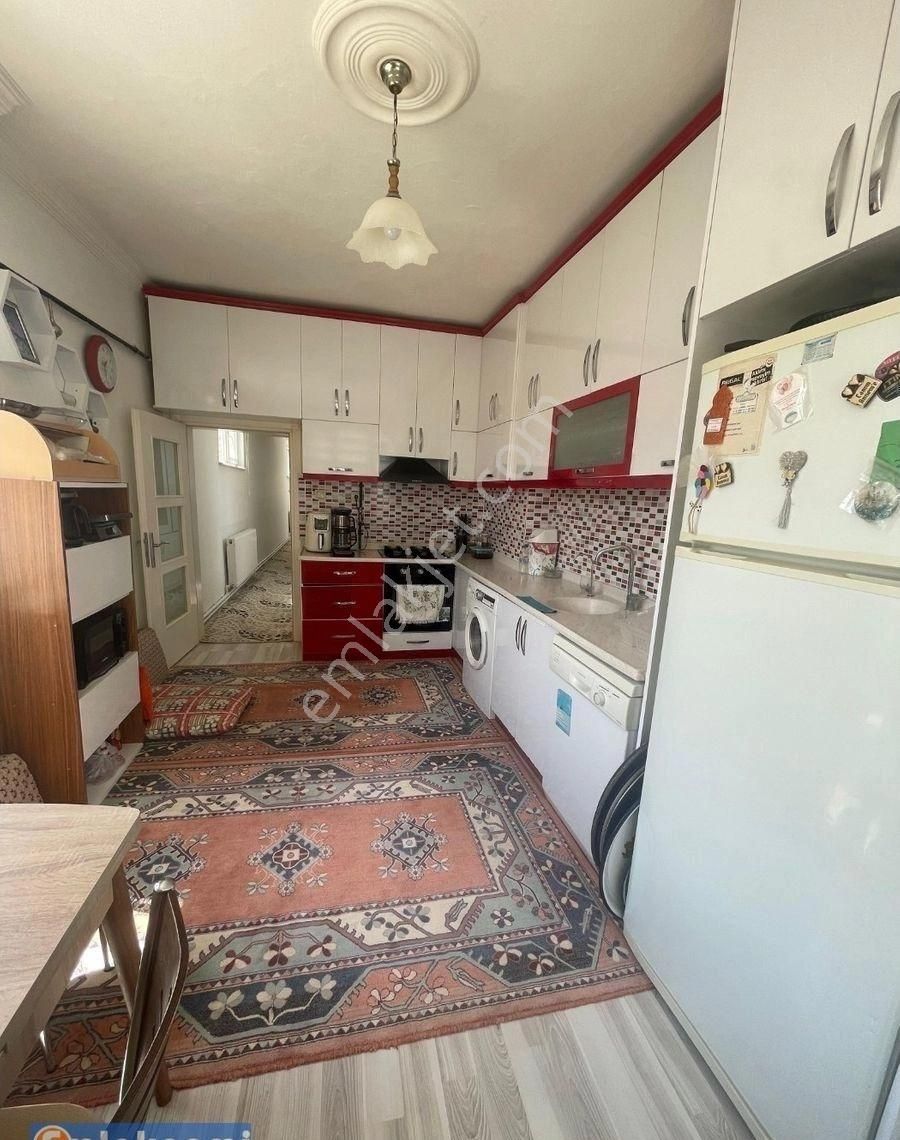 Çarşı Merkez Hisar Mahallesinde Satılık Arakat 2+1 Geniş Daire(59631)