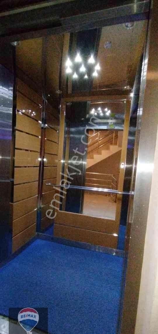 Aydın Güzelhısar Mahallesı Efeler Anadolu Lısesı'nın Karşısı Eşyalı Kıralık 2+1 Daıre