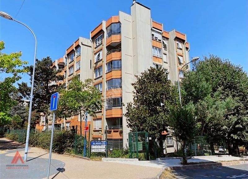Ataşehir Akasya Sitesi Satılık 1+1 Daire