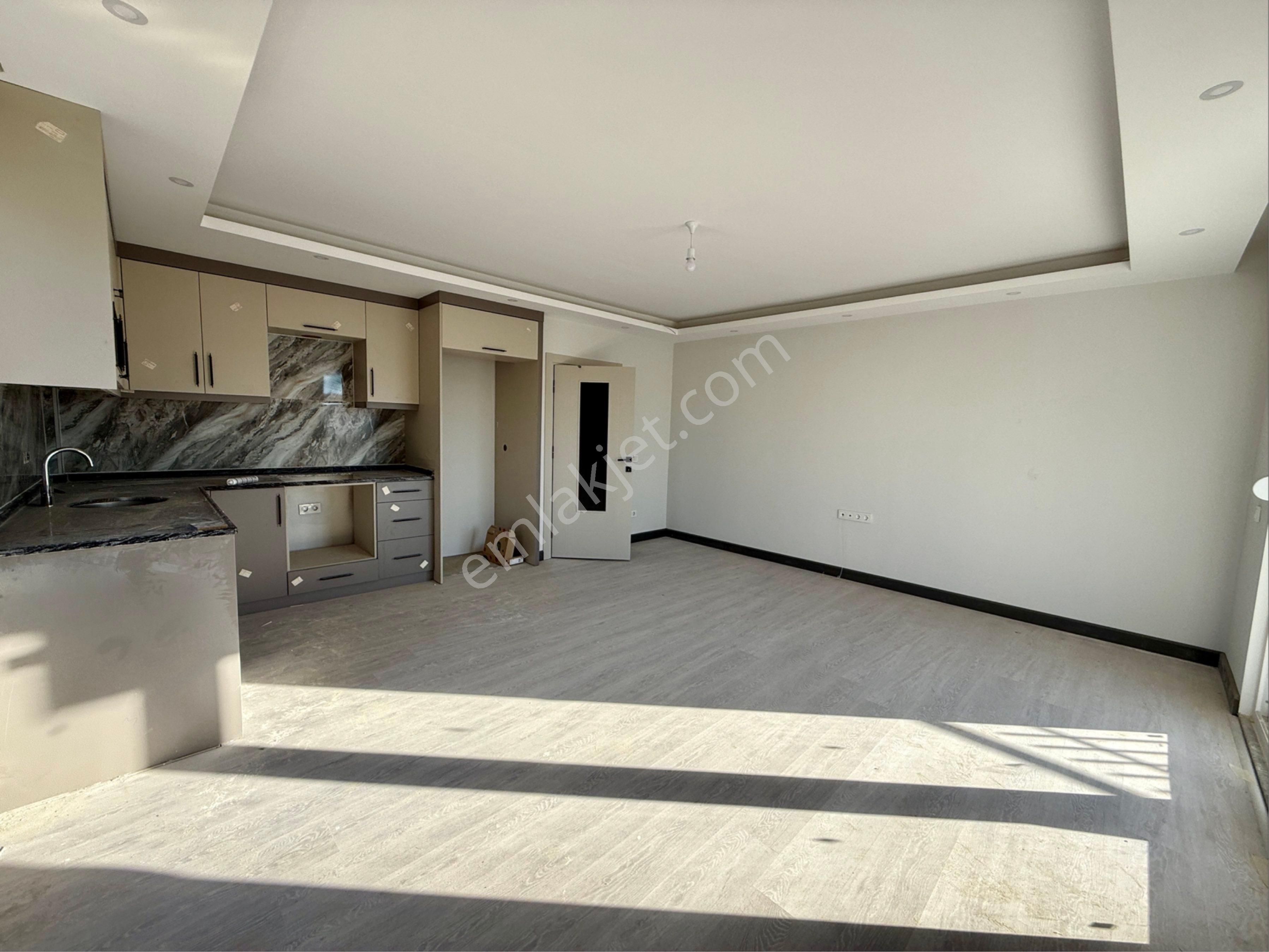 Sarilarda Havadar Deniz Manzarali Dubleks Daire