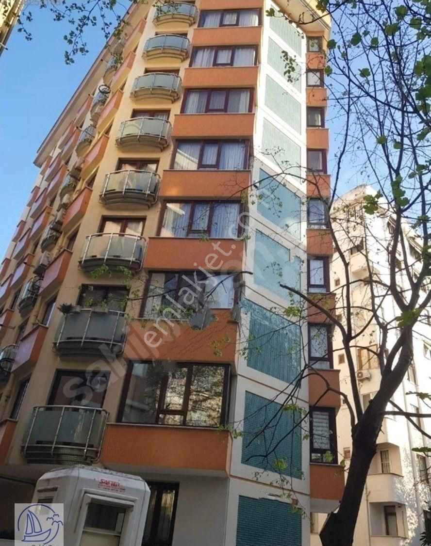 Yelken'den Fırsat Erenköy Merkezde 3+1 Kapalı Otoparklı Genç Bina