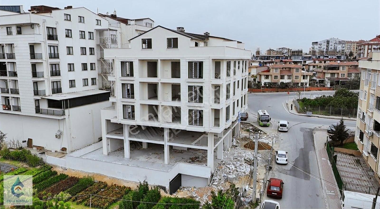 Çelebioğlu Gyd Gebze Gaziler'de Satılık Ön Cephe 300 M2 Dükkan