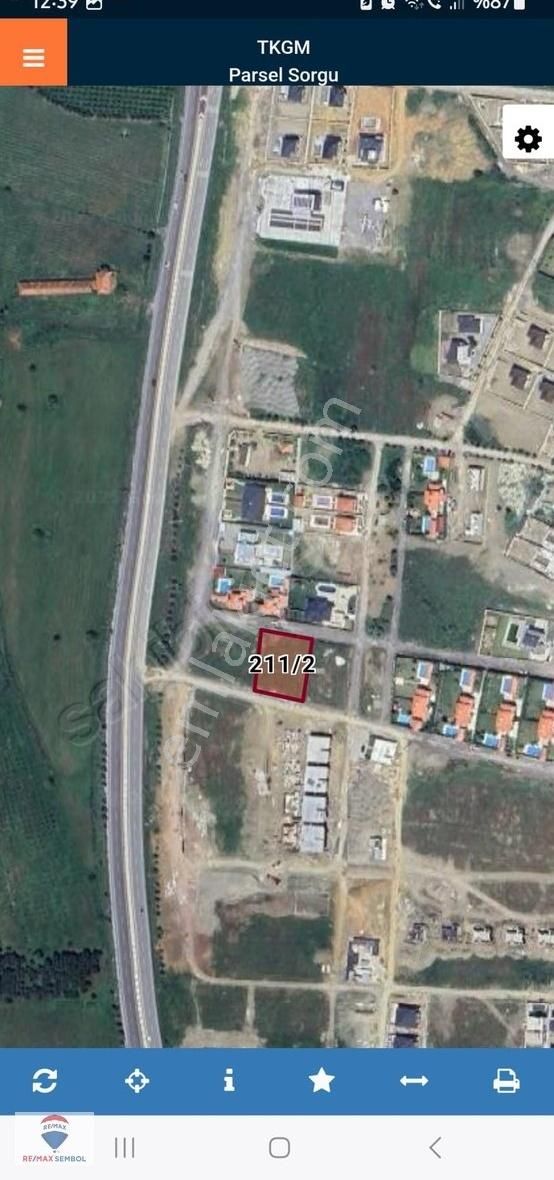 Seferihisar Düzce Villalar Bölgesinde En İyi Konumlu İmarlı Arsa