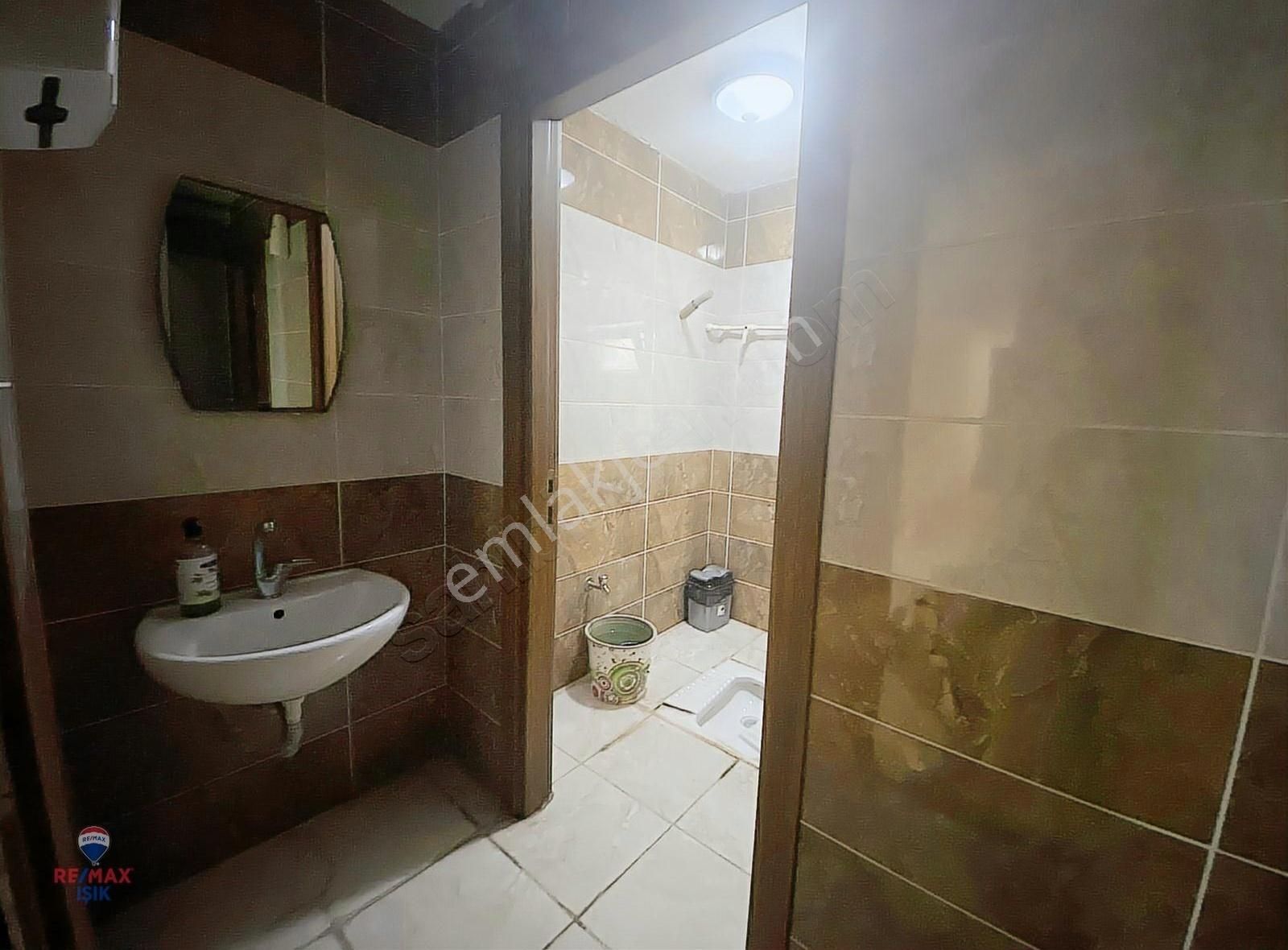 Sancaktepe Ortadağ Cadde Üzeri 150 M2 Kiralık Ofis