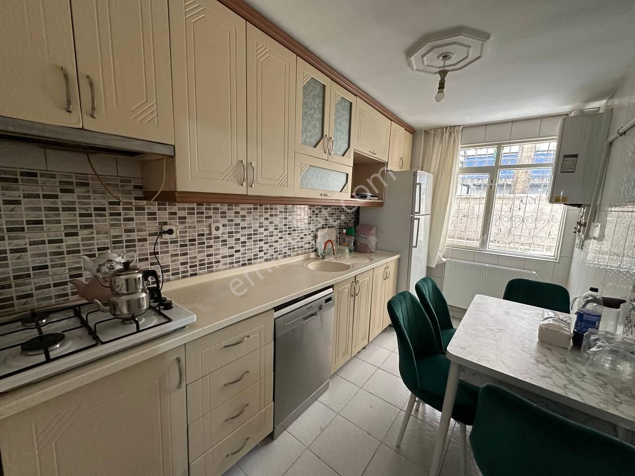 Zübeyde Hanım Mah., 105 M², Kiralık, Eşyalı, 3+1, Kot-1 Daire