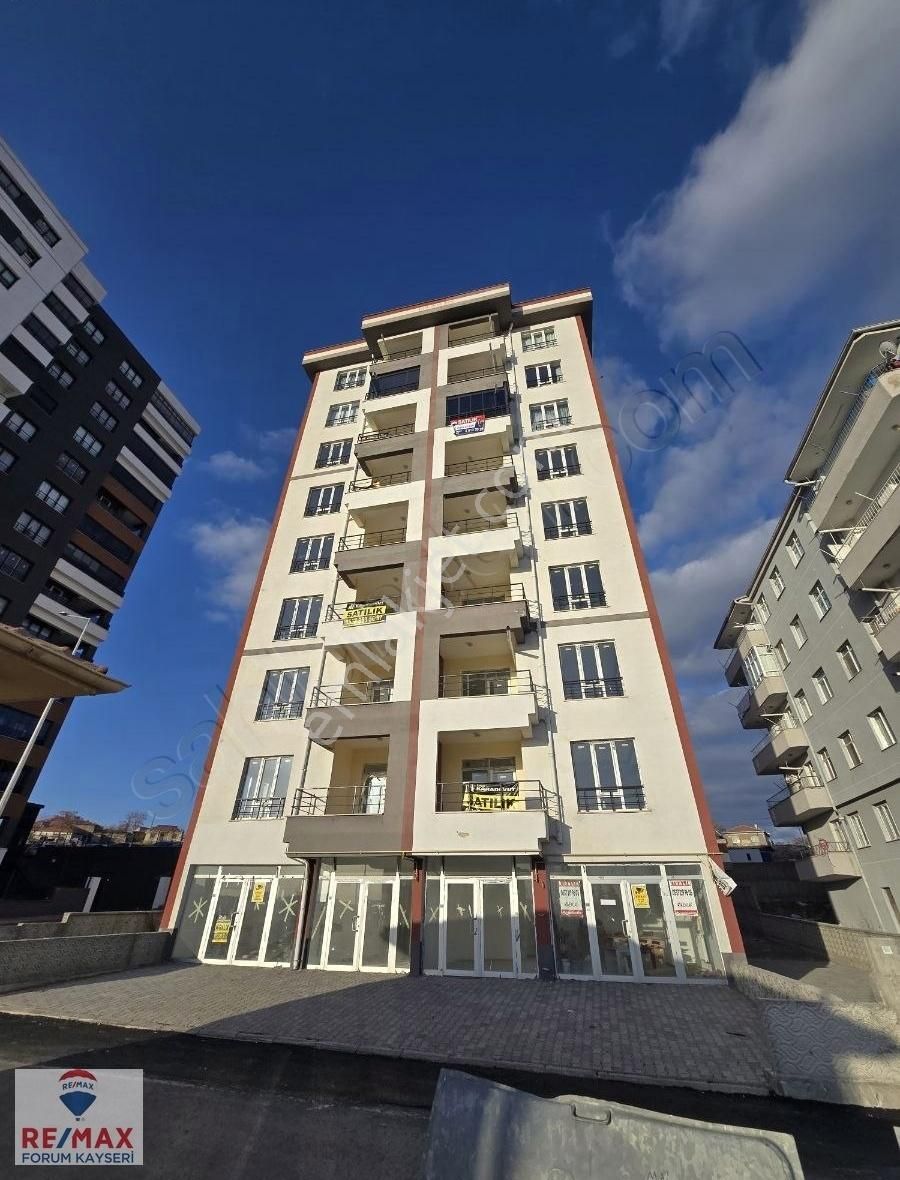 Erkilet Bulvarında İçi Full Yapılı Cam Balkonlu Giyinme Odal 3+1