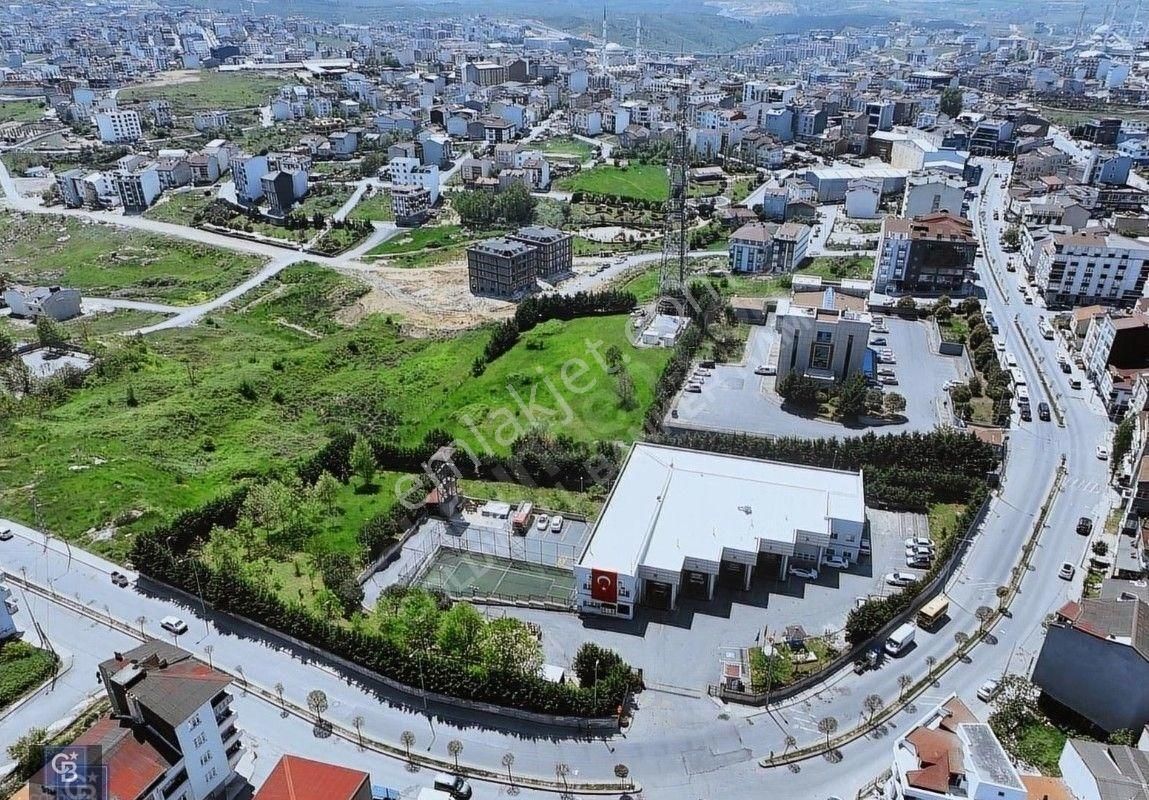 Satılık Arnavutköy' De Cadde Cepheli Sıfır Bina