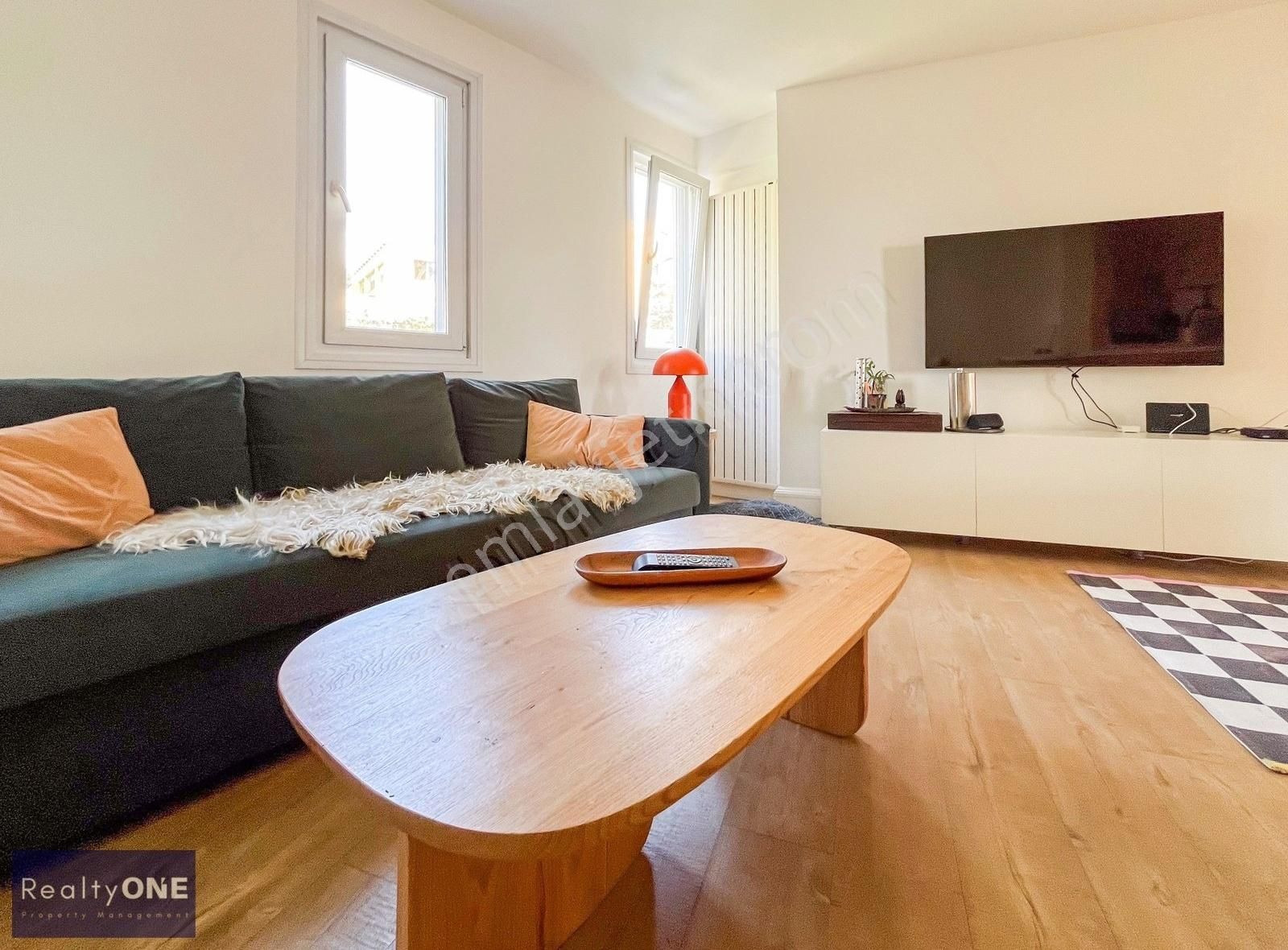 R-one Cihangir Renovated W/balcony Furnished 1+1 Flat For Rent