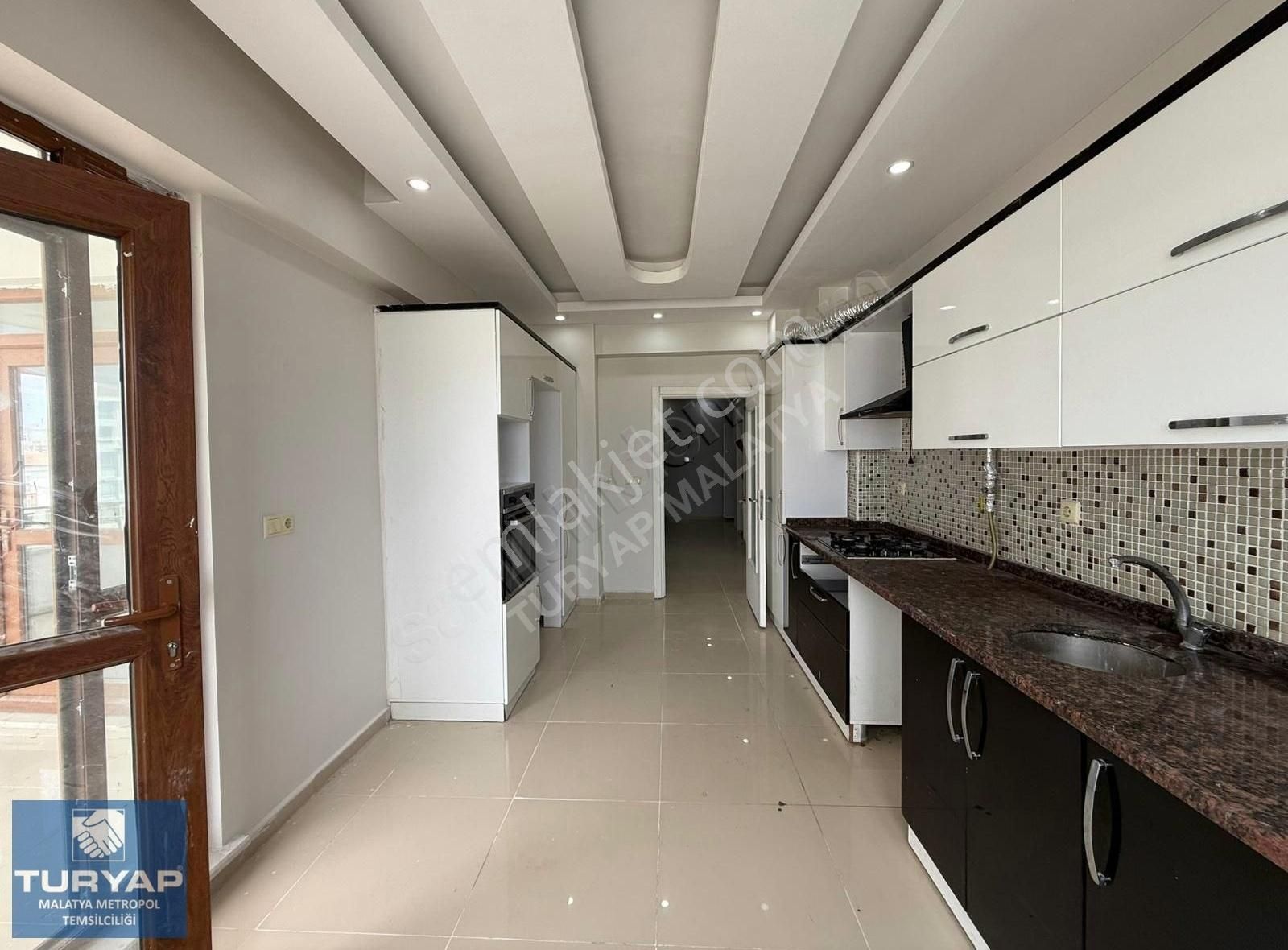 Turyap Metropol'den Güngör Cadde Üzerinde Kiralık Daire