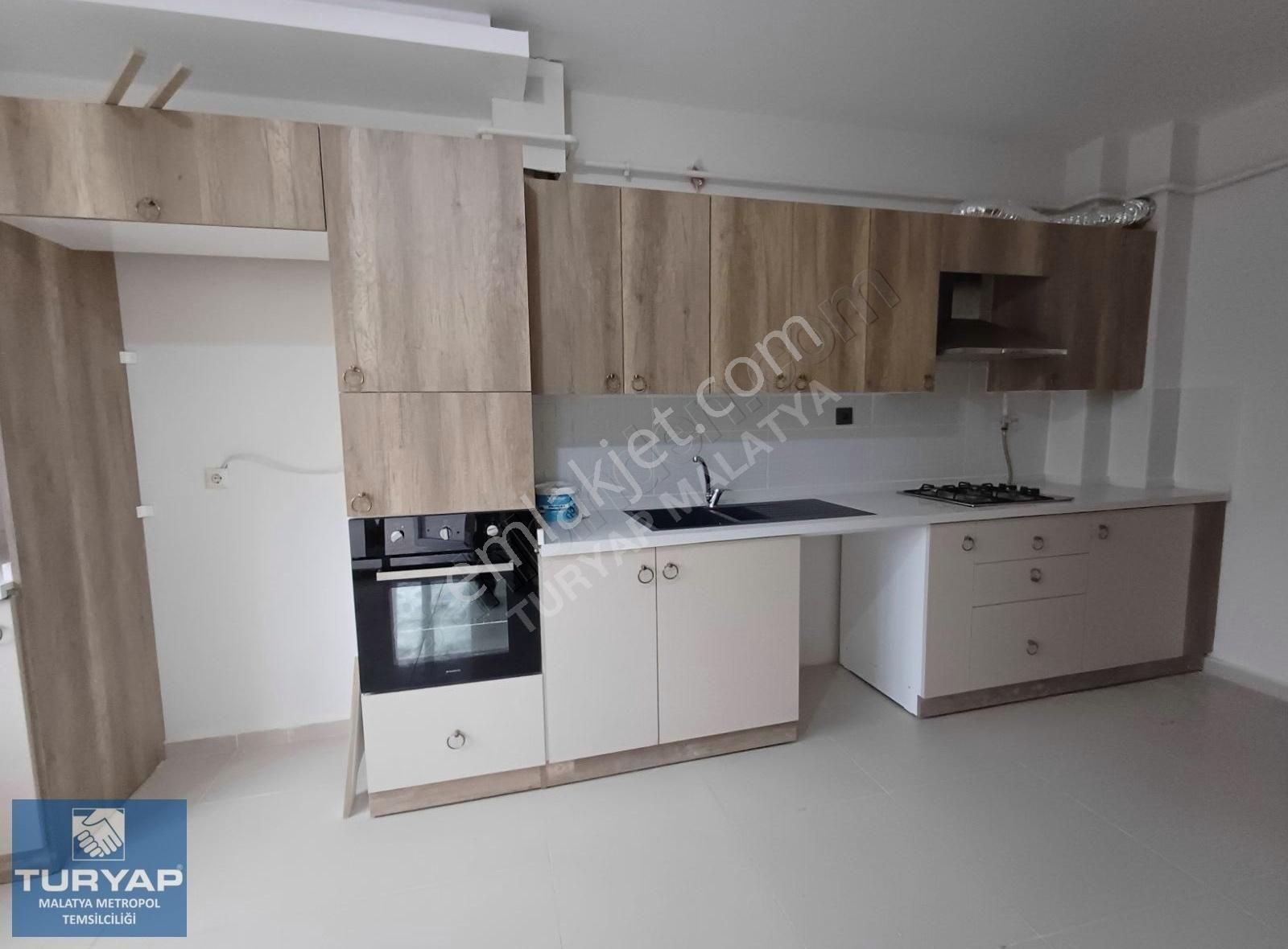 Turyap Metropol'den Çiftlik Caddesinde Kiralık 3+1 Daire