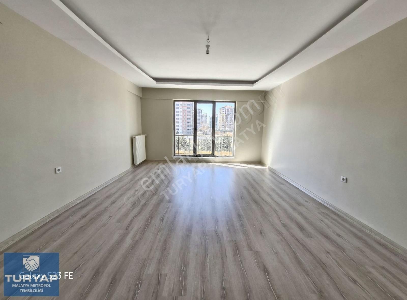 Turyap Metropol'den Bostanbaşında 3+1 Kiralık Daire