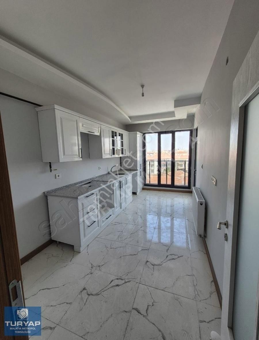 Turyap Metropol'den Hidayet Mahallesinde 3+1 Sıfır Satılık Daire