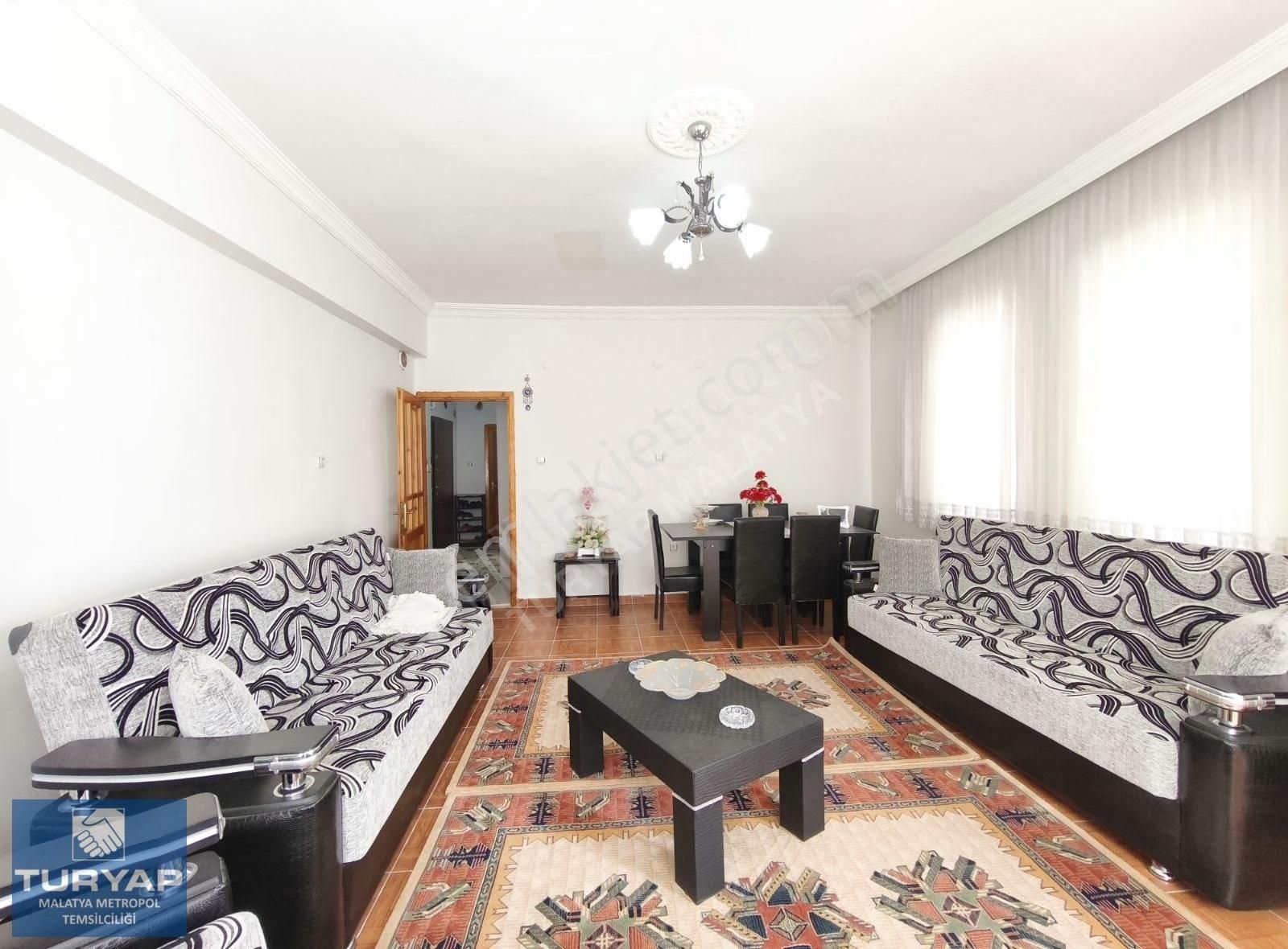Turyap Metropol'den Paşaköşkü Ana Cadde Üzeri 3+1 Satılık Daire
