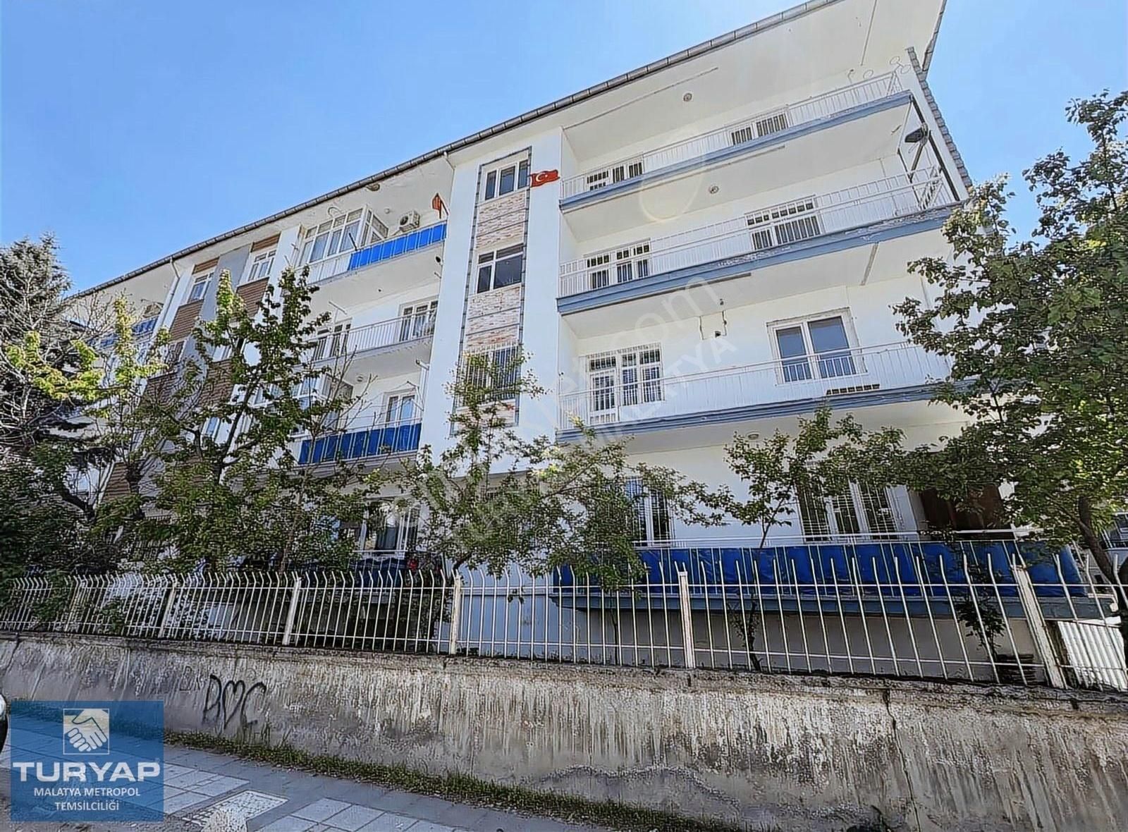 Turyap Metropol'den Merkez' De Bekara Uygun 3+1 Kiralık Daire