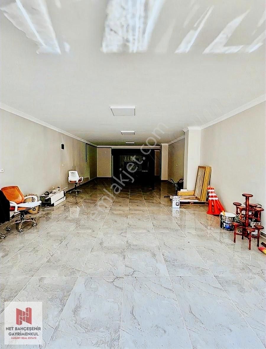 Büyükçekmece Cengiz Topel 120 M2 Sıfır Dükkan