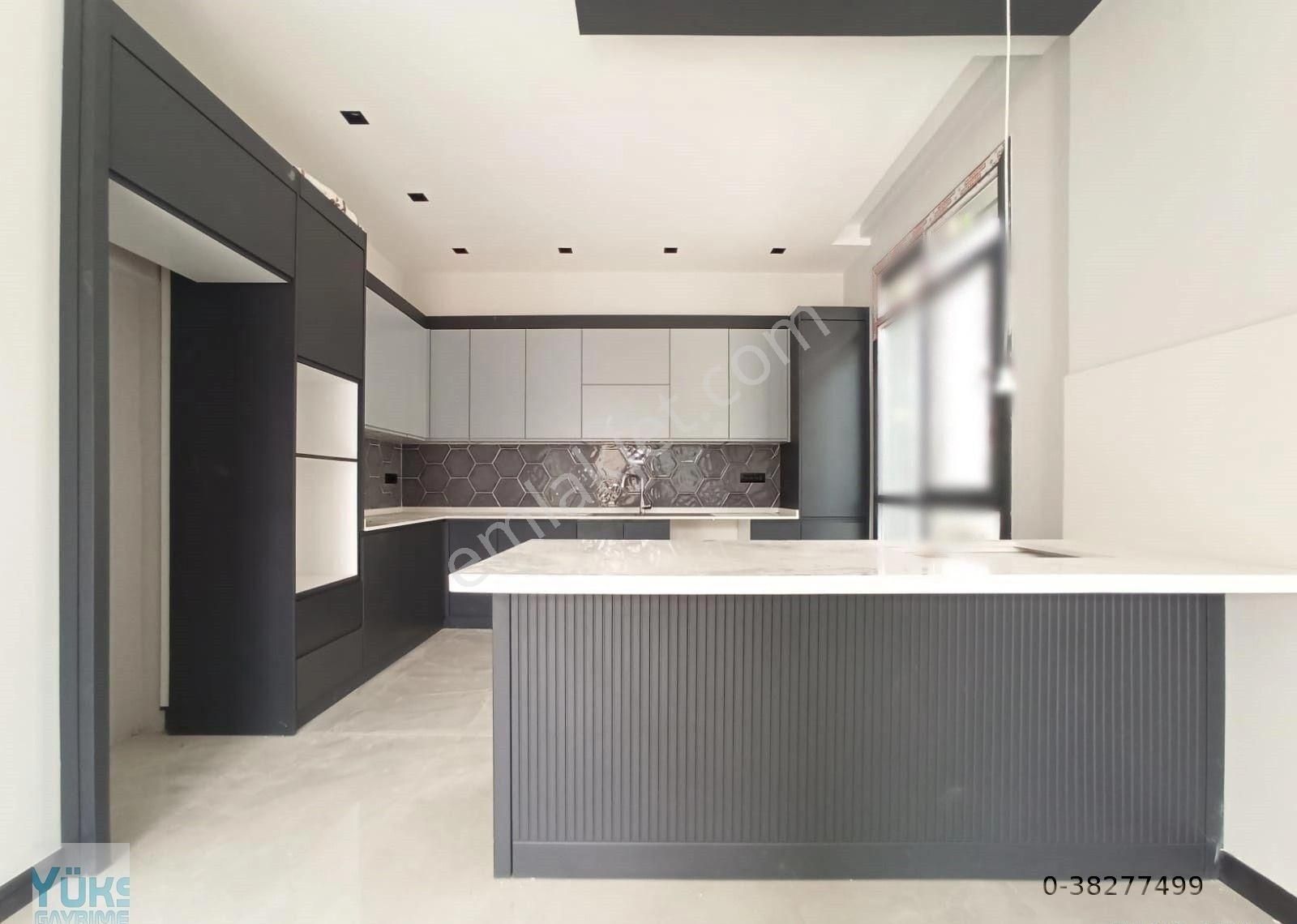 Denizli Selçukbey De Önü Yeşil Alan Park Cepheli Lüks Satılık Villa