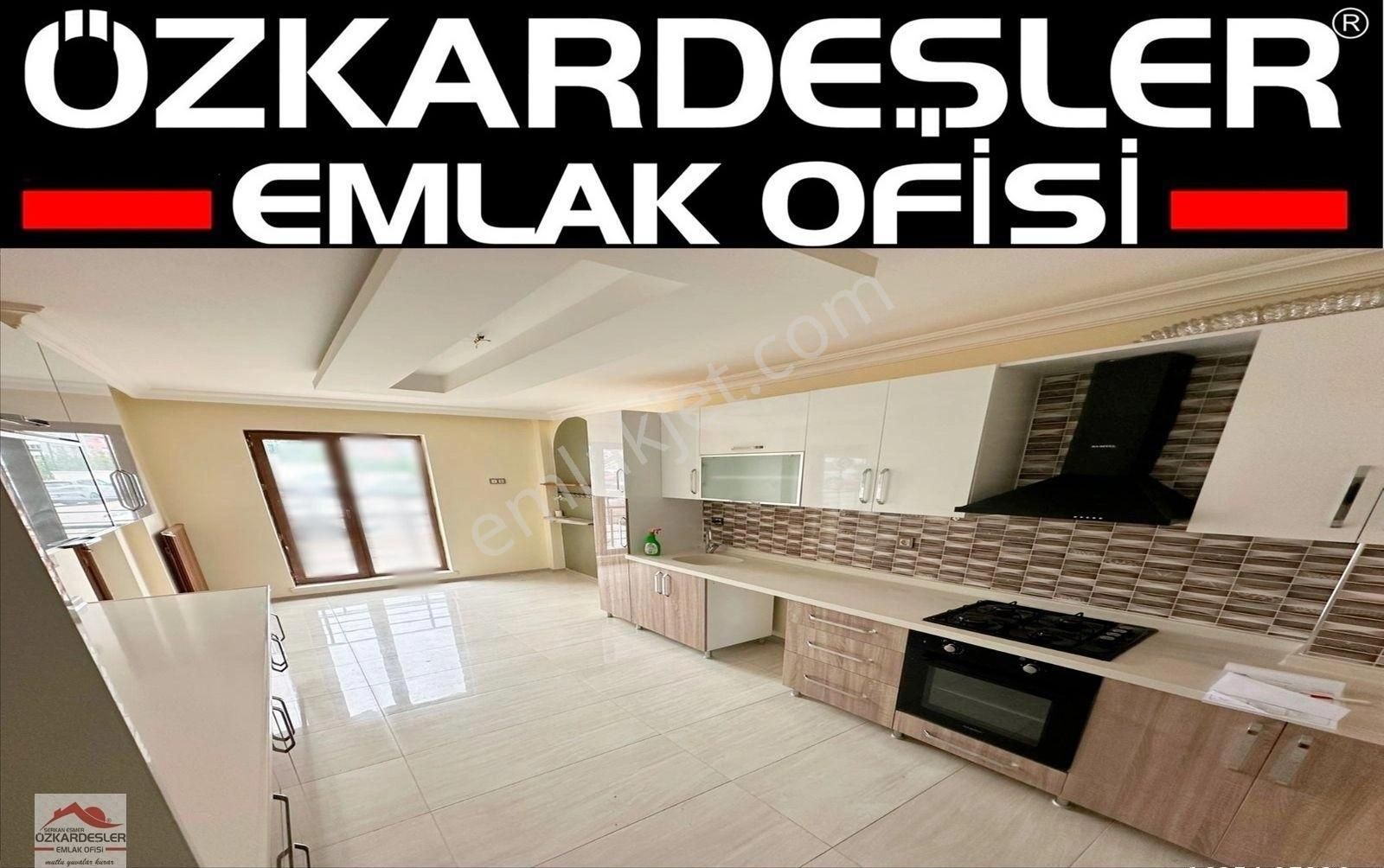 Özkardeşler'den Dilek Cami Mevki Site İçi Kilerli & Ultralüx 3+1