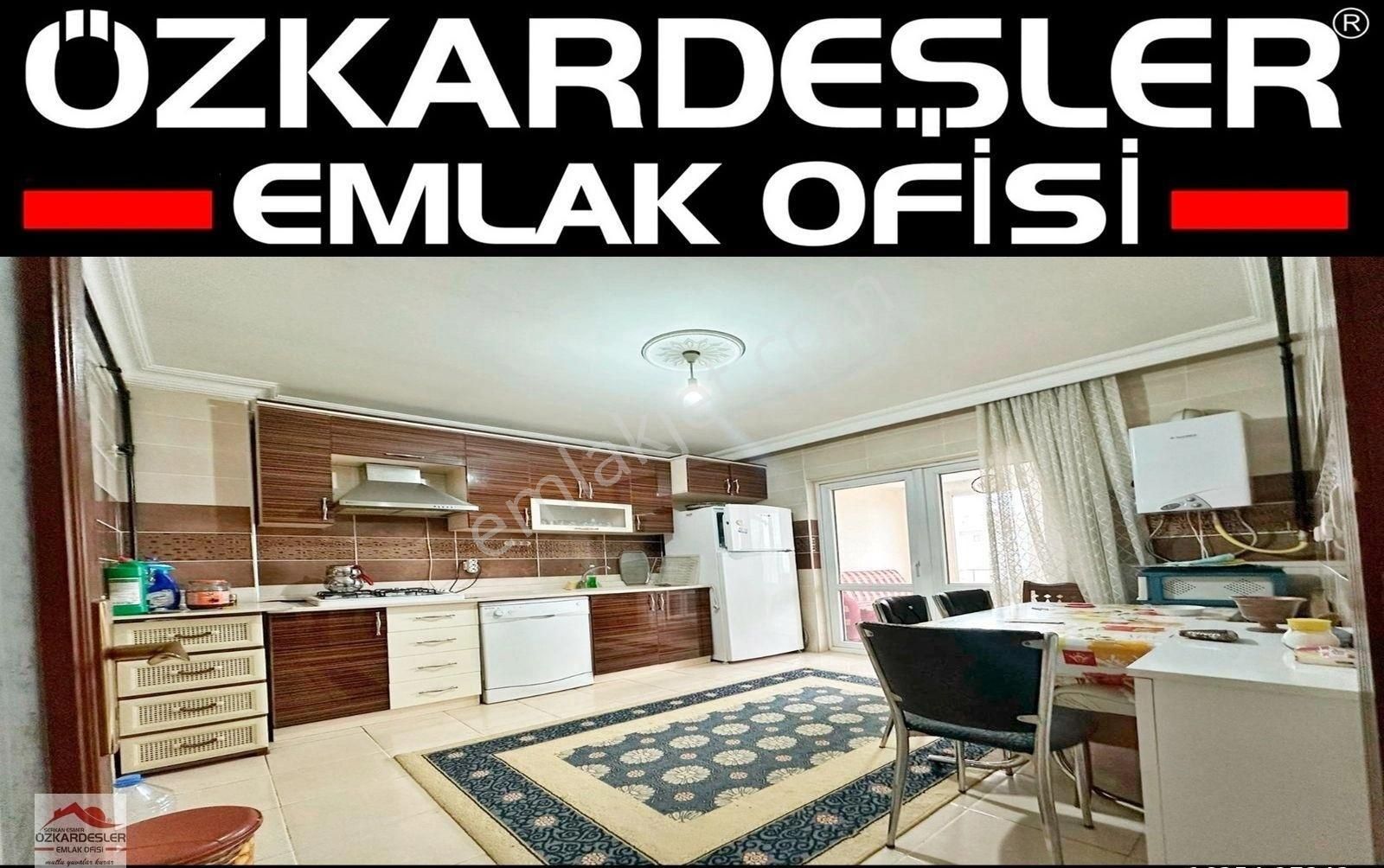 Özkardeşler'den Akgüvercin Cd Üzeri Site İçi Ultralüx Yapılı 3+1