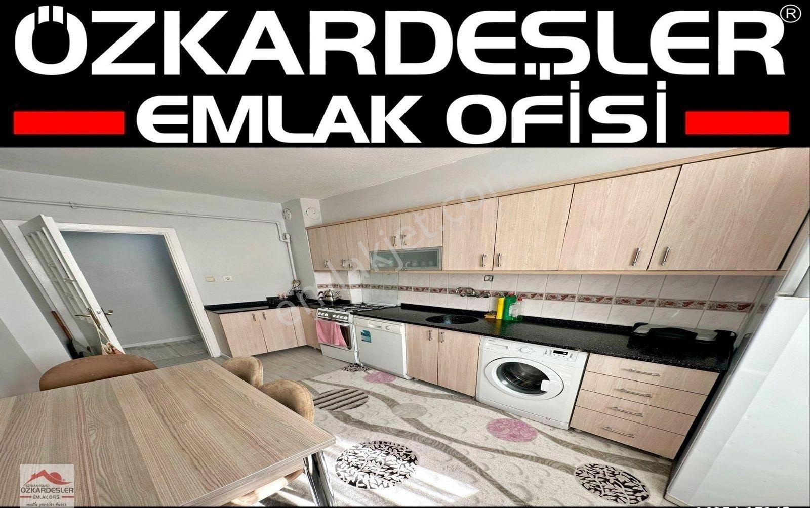 Özkardeşler'den *yıldız Cami Yanı Megalüx Yapılı Kat Konumu 3+1*