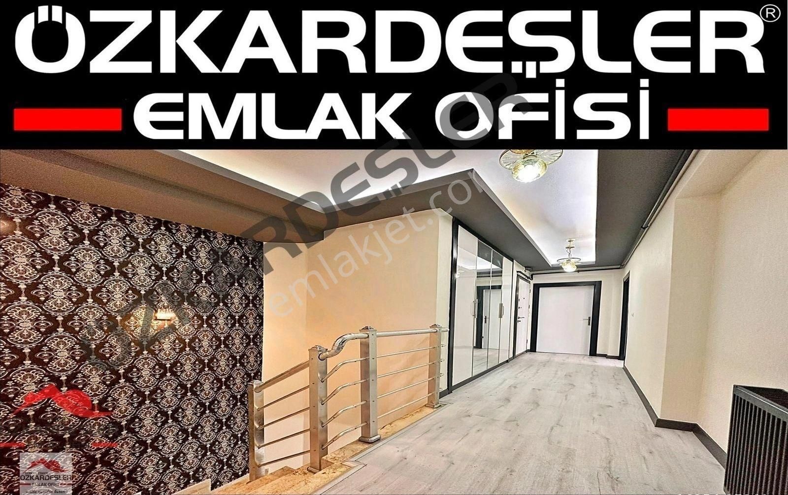 Özkardeşler'den M.çobanoğlu Cd Paraleli Ultralüx 4+2 Ters Dublex
