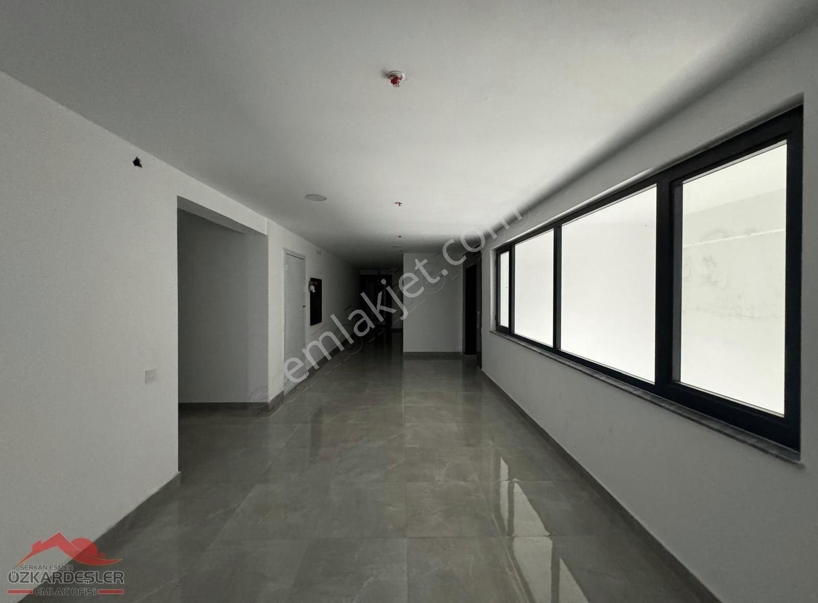Özkardeşler'den *bulvar Cepheli Site İçi Ultralüx Emsalsiz 4+1*