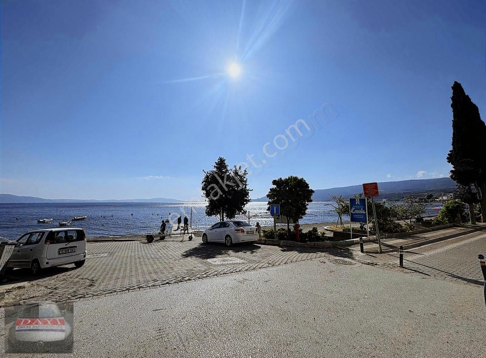 Dayı Emlaktan Kumla Da Deniz Gören Masrafsız Daire