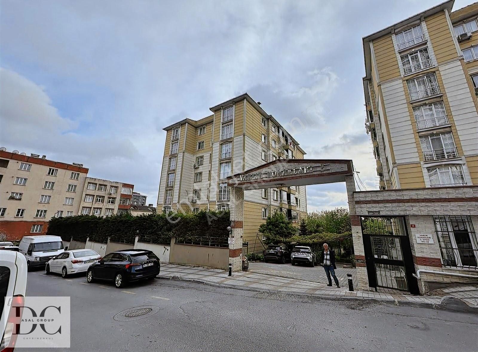Bağcılar Güneşli Varlık Konaklarında Satılık Daire