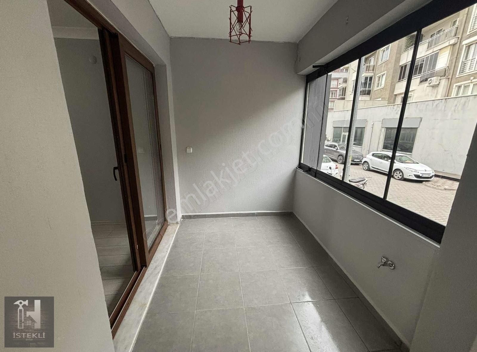 İstekli Emlak'tan Bozdoğan Petrol Civarı 2+1 Kiralık Daire
