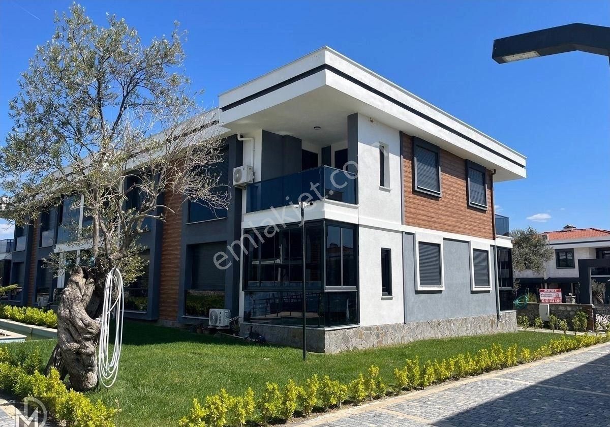 Güre Sahilinde 2+1 Ayrı Mutfak Müstakil Tadında Havuzlu Site İçerisinde Satılık Daire