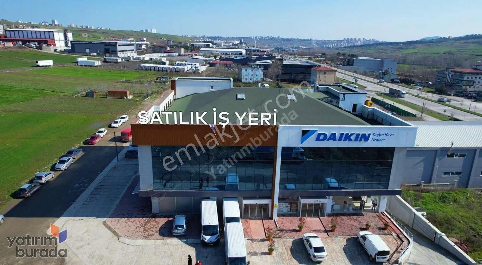 Ankara Yolunda Kurumsal Kiracılı 2000m2 Satılık Asansörlü