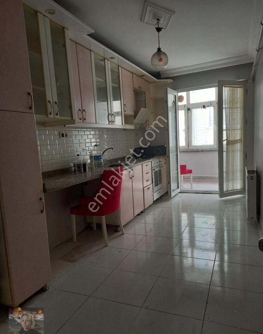 Büşra Gayrimenkulden Satılık Daire 3+1 Kat 2 Doğalgazlı Kombili 122m2 Masrafsız