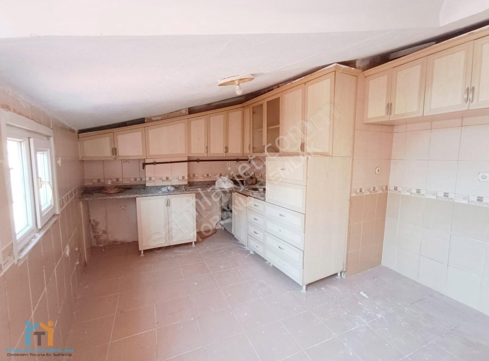 Torunlar Emlak Kiralık 4+1 Kirazlı Yakını Teraslı Daire