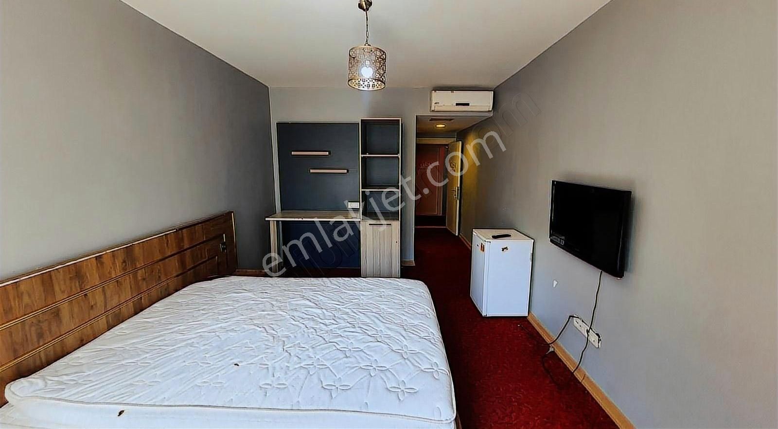 Metrobüse Yakın Eşyalı Kiralık Stüdyo Daire
