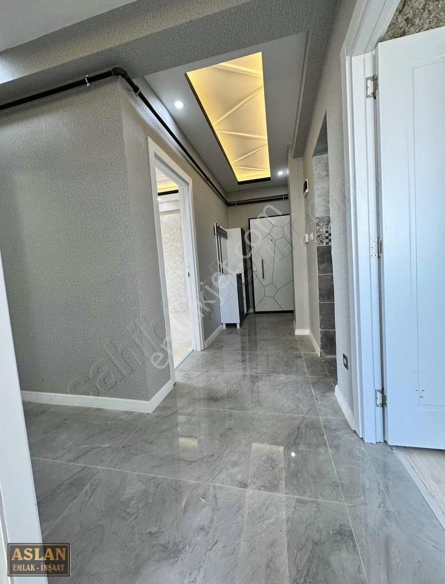 Salih Aslandan Köşebaşı Önü Park 3 Oda Full Yapılı Sıfır Daire