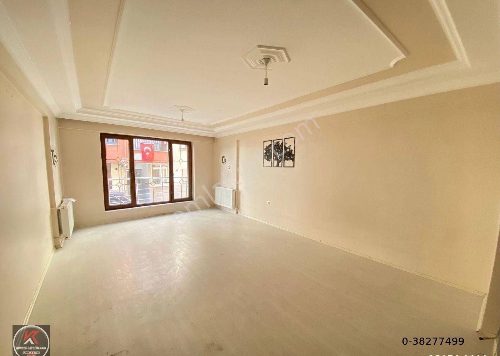 Kardeş Gayrimenkul 'den Şehir Merkezinde Deprem Sonrası Kiralık 2+1 Daire