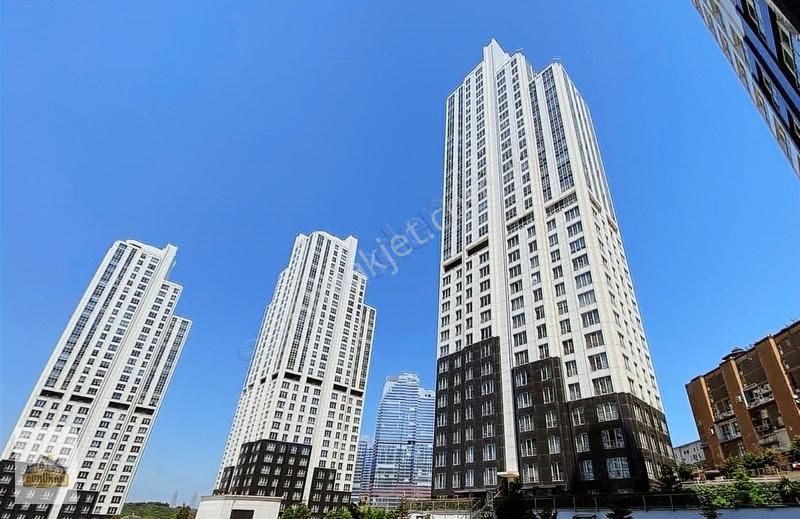 Maslak Mashattan 1+1 Güncel Eşyasız Ara Kat Kiralık Daire