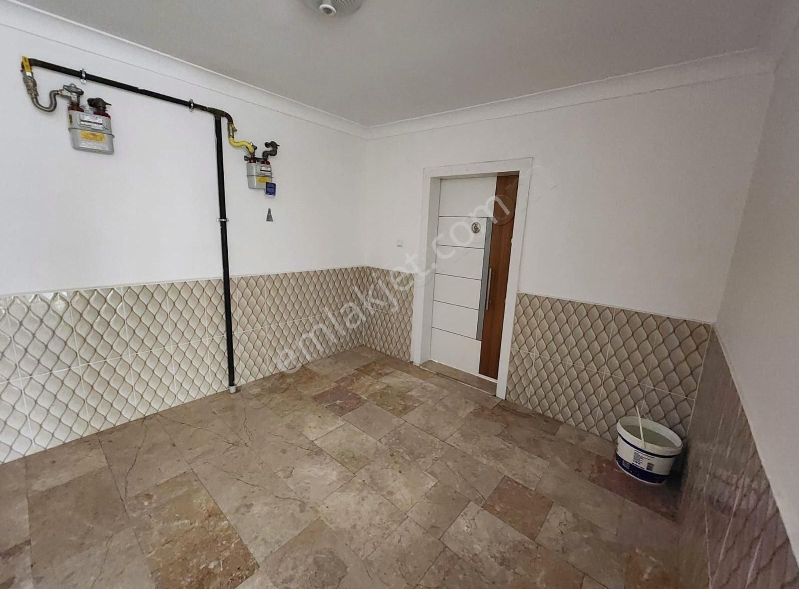Karapürçek Stadyum Civarı Satılık Full Yapılı 4+1 Daire