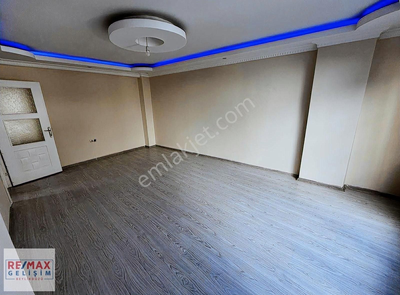 Esenyurt Çınar Mah Satılık 3+1 Geniş Arakat Daire