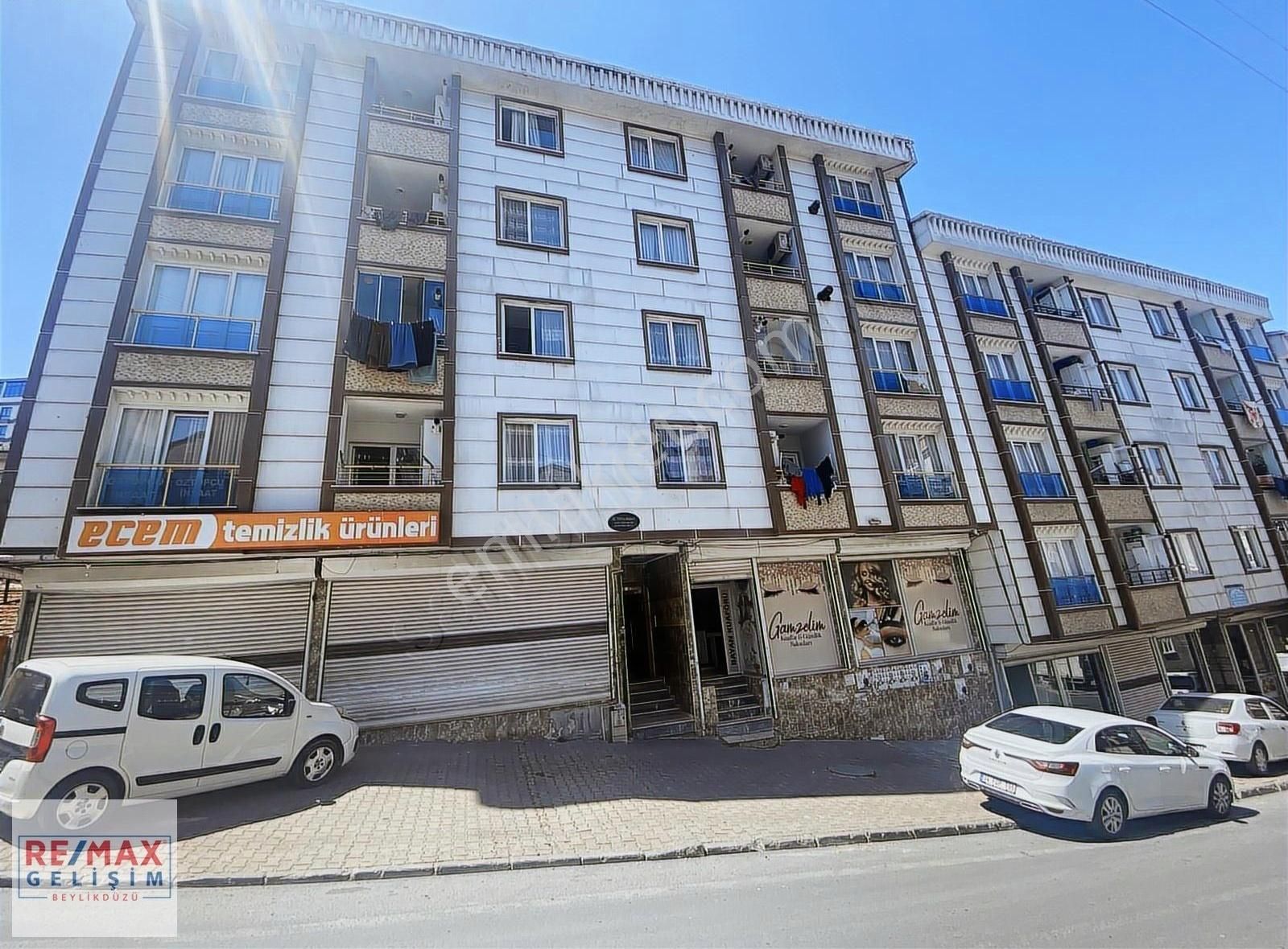 Esenyurt Selahattın Eyyubi Mahallesı'nde 3+1 Daıre